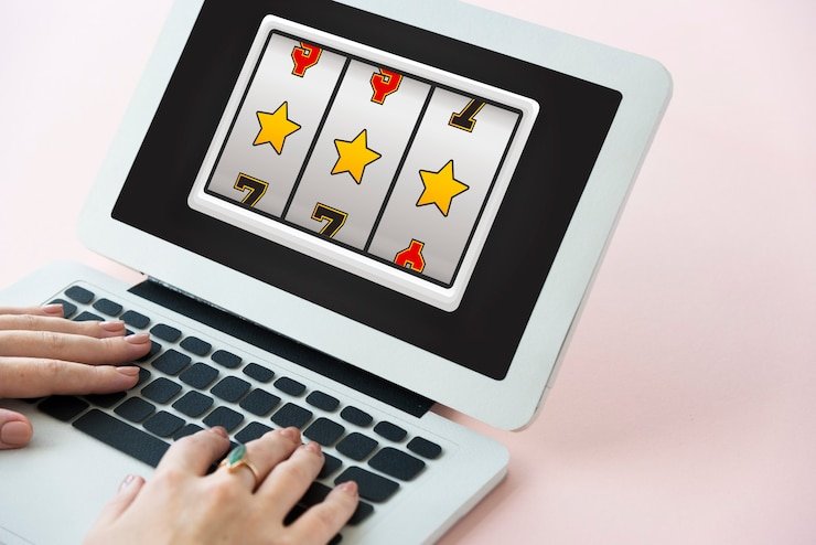 Tips keamanan saat melakukan penarikan dana di alexistotto dari smartphone